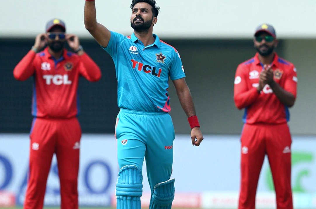 ব্রুকের ২০২ রান: রেকর্ডটা সংখ্যায়, প্রশ্নটা ফুটনোটে